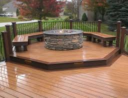 On the deck or patio, a gas fire pit table makes a great gathering space for family and friends. Trex Deck With Fire Pit Transitional Detroit By Ann Arbor Remodeling Llc Houzz Ie