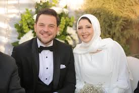 Jun 24, 2021 · وقد توفي محمد راسم وزوجته بالأبيار، عام 1975، في ظروف أليمة وغامضة لم يتم توضيحها لحد الساعة، وما زال يعتبر أكبر فناني المنمنمات في القرن العشرين. Ø²ÙØ§Ù Ø§Ù„Ù…Ù‡Ù†Ø¯Ø³Ø© ÙØ±Ø­ Ø´Ø±ÙŠÙ ØºØ§Ù†Ù… ÙˆØ§Ù„Ù…Ù‡Ù†Ø¯Ø³ Ù…Ø­Ù…ÙˆØ¯ Ù…Ø­Ù…Ø¯ Ø¹Ø²Øª Ù†ÙˆØ§Ø¹Ù…