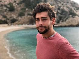 Now soler is about to follow this impressive success story with his new single sofia, set to support the rerelease of his eterno agosto album. Oh La La Alvaro Soler Y Sofia Ellar Se Atreven Con El Frances En Su Nueva Cancion Cadena Dial