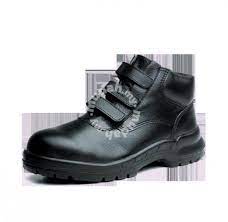 Global safety shoes malaysia buyers find suppliers here every day. Safety Shoe King Men Medium Cut Black Kws941 Cust Shoes For Sale In Usj Selangor Mudah My