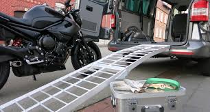 Das kann sein , weil das alte motorrad zu alt geworden ist, einen schaden hat, oder weil jemand speziell nach einem schnelleren, schwereren, oder sogar leichteren motorrad sucht. Motorradankauf Rostock Moto Top Motorrad Ankauf