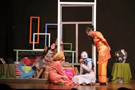 Maka dari itulah peran dari soal online dan pdf ini. Latihan Soal Seni Budaya Kelas 9 Smp Mts Semester 2 Bab 15 Manajemen Pertunjukan Teater Modern Ahzaa Net
