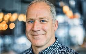 Louis Mcneil's Instagram, Twitter & Facebook