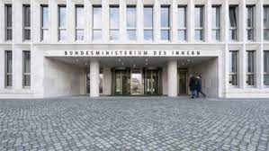 Januar 2017 terminhinweis bundesinnenminister de maizière besucht muslimisches familienbildungswerk in köln liebe kolleginnen und kollegen, bundesinnenminister dr. Bmi Kontakt