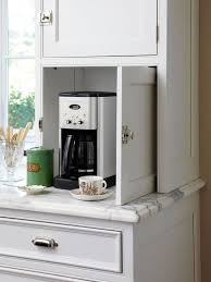 Custom Touches For Small Kitchens Kitchen Remodel Pictures Kitchen Inspirations Appliances Storage