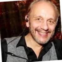 1600+ perfiles de «Vandermeulen»