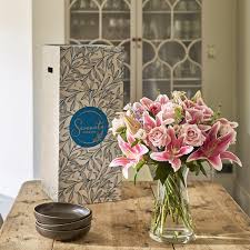 Shopping for men's birthday flowers? Best Birthday Flower Delivery In The Uk Serenata Flowers