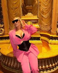 Nikita Lyons bold nude displays-a true sensation to behold