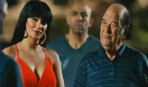 كشفت الفنانة حورية فرغلي، تفاصيل فسخ خطوبتها بسبب عمل فني قدمت من خلاله مشهد اغراء، قائلة : كنت هتخطب ولكن خطيبي فسخ الخطوبة بسبب مشهد وتابعت الفنانة حورية فرغلي، أنه أول وآخر قصة حب حقيقية عاشتها كان سنه ٢٣ سنة، ولكن لم يكتب لها. Ø­ÙˆØ±ÙŠØ© ÙØ±ØºÙ„ÙŠ ïº—ï»¤ïºœï»´ï»ž Ù…Ø¹Ø±Ø¶ Ø§Ù„ØµÙˆØ±