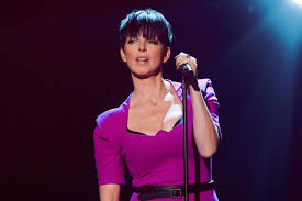 They both have thin yellow outlines. 24 03 2020 Celebramos El Cumpleanos De Nena Gabriele Susanne Kerner Lh Magazin