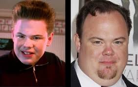 Leider haben sie bei ihrer hektischen abreise ihren achtjährigen sprößling kevin zu hause vergessen. So Sehen Die Schauspieler Aus Kevin Allein Zu Haus Heute Aus