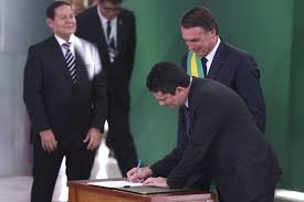 Resultado de imagem para moro e coaf