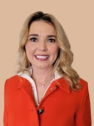 Julie Henson's Instagram, Twitter & Facebook