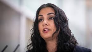 B.C. court certifies Canada-wide class-action suit against McKinsey for  alleged opioid promotion : r/onguardforthee