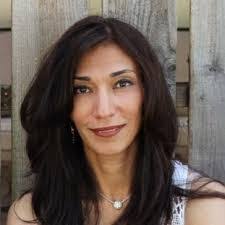 Carrie Tatman's Instagram, Twitter & Facebook