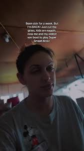 Vivian Starr's Instagram, Twitter & Facebook