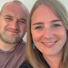 Hi, can anyone recommend a good sushi restaurant? If there aren't any can  you recommend somewhere that does shelled prawns? Thanks 😊