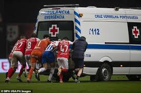 How to travel from porto to braga? Footballers Are Forced To Push Broken Down Ambulance Off The Pitch In Braga Vs Porto Clash Daily Mail Online
