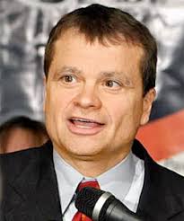 Congressman Mike Quigley to Run for Mayor? Not Until He Wins a Second Term 