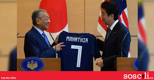 Dasar ini diumumkan semasa persidangan 5th joint annual conference of majeca/jameca di hotel hilton kuala lumpur. Dasar Pandang Ke Timur Dr Mahathir Membebaskan Negara Dari Belenggu Barat Soscili