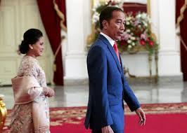 May 29, 2019 inauguration day no end without di usual drama or odd tins wey happun across 30 states where hand over ceremonies bin happun inside nigeria. Indonesia S Popular President To Be Sworn In For Final Term The Mainichi