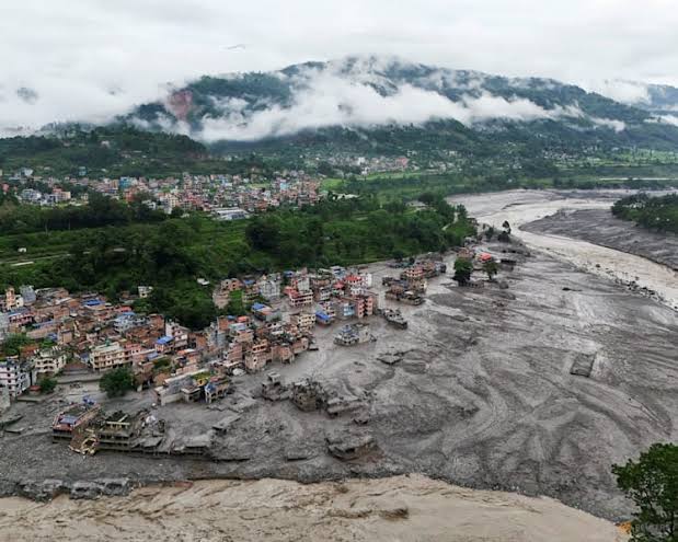 Flash flood near Nepal-Tibet border leaves 47 trekkers, including two Singaporeans, missing; two Malaysian Bomba officers uncontactable