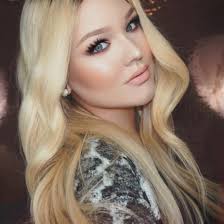 De jager, who posts online under the name nikkietutorials, has millions of subscribers to her youtube channel and more than one billion video views. Nikkietutorials Transgender First Video Boyfriend And Other Things You Want To Know
