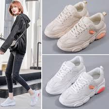 Hai assalamualaikum, kali ini aku mau rekomendasiin 5 sepatu boots wanita keren ala korea di shopee. Sepatu Olahraga Wanita 6618warna Putih Versi Korea Sepatu Sneakers Cewek Trendy Shopee Indonesia