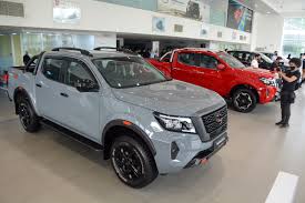 Discover new nissan sedans, mpvs, crossovers, hybrid & electric vehicle, suvs, pick up trucks and commercials vehicles. Topgear 2021 Nissan Navara Price Revealed From Rm91 900