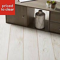 Gympie Oak Effect 2m Pack Diy At B Q Laminate Flooring Flooring Bleached Wood