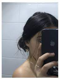 @tartecosmetics 42s tan sand face tape foundation #tarte #tartecosmetics eyeshadow: Mirror Selfie Aesthetic No Face Night Instagram Profile Picture Ideas Mirror Selfie Girl Face Aesthetic