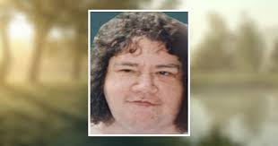 Gloria Miracle's Instagram, Twitter & Facebook