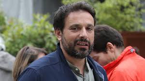 « on ne sait pas comment communiquer avec parce que ça passe pour un caprice (.) donc. Portrait Bruno Salomone Humoriste Comedien Et Ecrivain Bientot De Retour Sur Scene Hashtag Infos