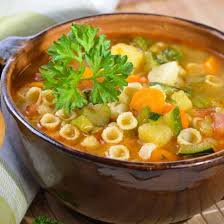 Minestrone De Courgettes Aux Macaronis Recette En 2020 Minestrone Macaron Cuisine
