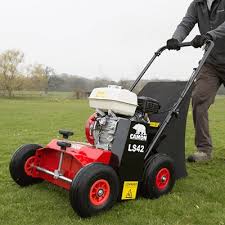 Lean more about he benefits of aeration. Lawn Scarifier Hire Mammoth Hire