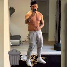 Pietro lombardi lyrics with translations: Pietro Lombardis Blanke Wahrheit Speckrollchen Sind Am Start Stars