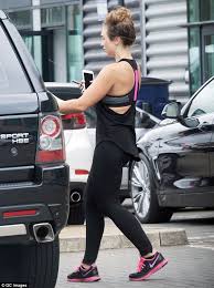 The reality star looked in good spirits as she made her way to roka restaurant, despite her. Lauren Goodger Shows Off Slimmed Down Figure As She Heads To The Gym Daily Mail Online