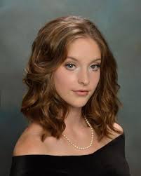 Assisteens Recognize Local High School Seniors for Volunteer Work