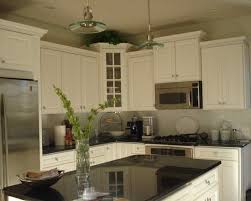 Traditional Home Photos Find Traditional Home Ideas And Traditional Home Decor On Staggered Kitchen Cabinets Traditional Kitchen Design Upper Kitchen Cabinets