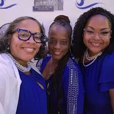 This evening the West Brooklyn Zetas had the pleasure of attending the  @deltamuzeta FINER WOMANHOOD NETWORKING RECEPTION at the Schomburg Center  For Research In Black Culture an Evening of Music Art. Culture