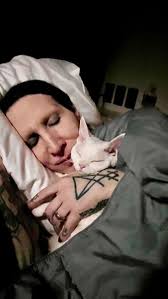 Mandi Perry (fluffymandi)