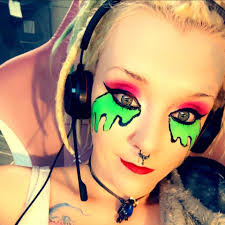 Who is a good script tattoo artist near Dayton, Ohio?