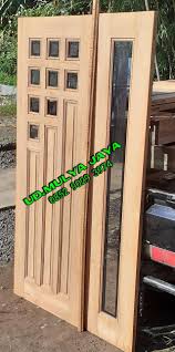 Seiring perkembangan zaman kini model gebyok kembali naik daun dan banyak diminati. 1 Paket Kusen Pintu Dan Jendela 100 Kayu Jati Home Facebook