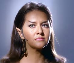 Watching S4E17 Retrospect This episode is a waste of space…(ha). Now that I  think of it, it's at the top of my “stupid list”. Don't know what the  writers were exploring with