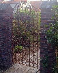 tags poorten poort tuin hek smeedijzeren krullen ijzeren hek nostalgie ijzer antieke poort oprit smeed smeedijzeren ijzeren tuinhekken ijzeren hekken