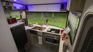 Nanie meneliti beberapa pilihan table top yang diberikan oleh intech kitchen. Sol Eclipse Travel Trailer Intech Rv