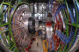 Le CERN va tenter de créer des trous noirs pour prouver l’existence d’univers parallèles Images?q=tbn:ANd9GcS_XMNfO2fOblA4rmWuIXHwhfQSJN67UQ1Bu-wHQgx0kgAyuFHJ