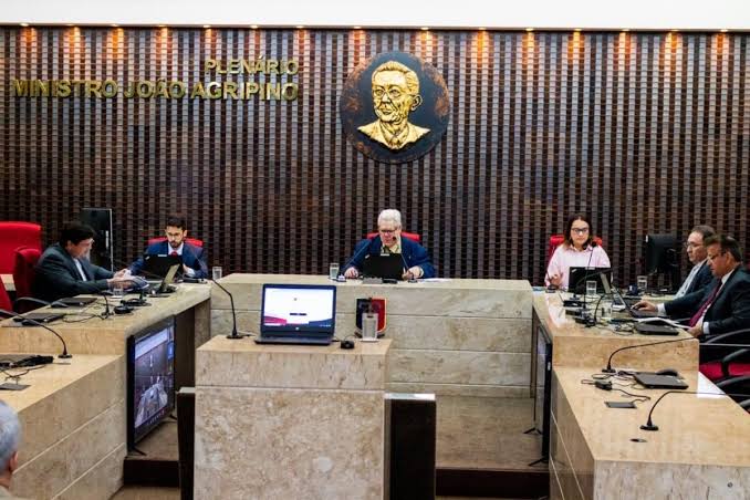 TCE-PB aponta irregularidades nas contas da Câmara de Pocinhos e impõe débito de R$ 12,6 mil