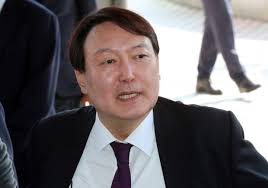 31일 금감원 노조는 이날 발표한 공식 설명에서 (청와대가)이번에도 교수 중 후보를 물색하는 것 같은데, 이는 현실을 전혀 모르는 것이라며 진정. 6ddwofqphoj9vm