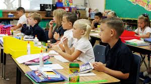 Think Year Round School Calendars Increase Achievement Think Again School Helping Kids School Calendar